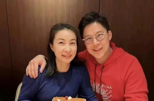 娱乐圈爆料 霍,霍某人的惊人内幕大曝光! 第2张 娱乐圈爆料 霍,霍某人的惊人内幕大曝光! 第2张